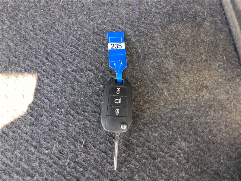 Peugeot 308 1.2 PureTech Active Pack AUTO/NAVI/JA/PDC N°235