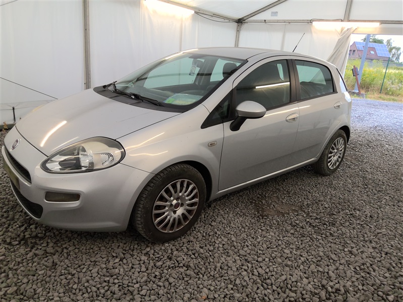 Fiat Punto 1.2i Street N°271