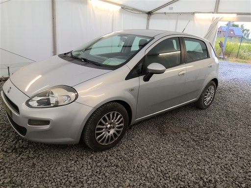 [FIA0P04695701] Fiat Punto 1.2i Street N°271