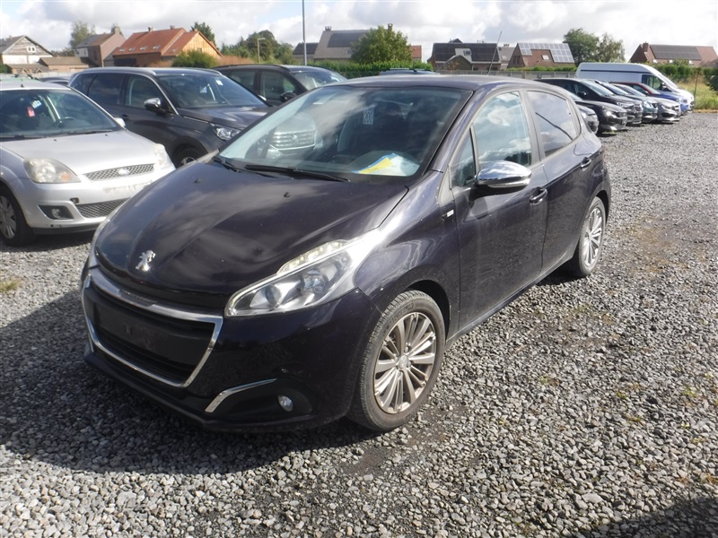 Peugeot 208 1.2i PureTech Allure n°200