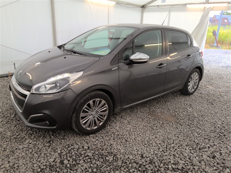 Peugeot 208 1.2i PureTech Style N°43
