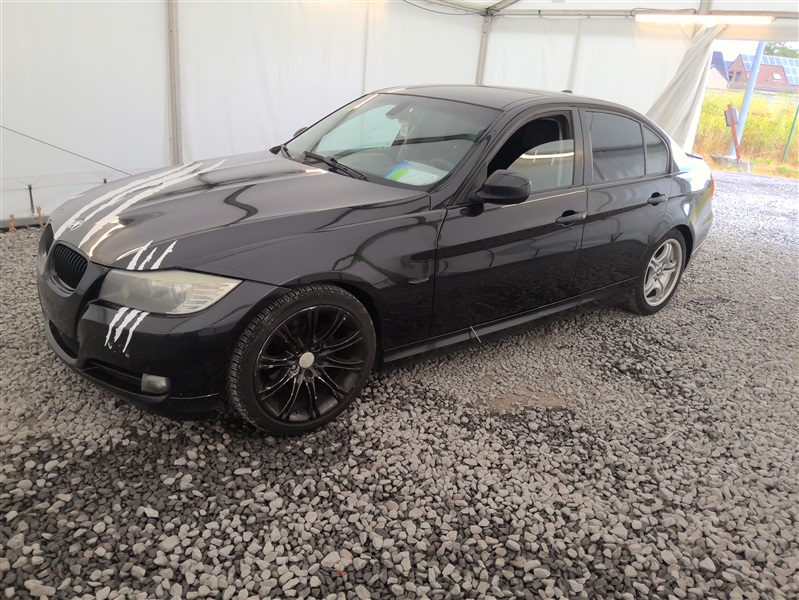 BMW 318 318 d CUIR NAVI N°147