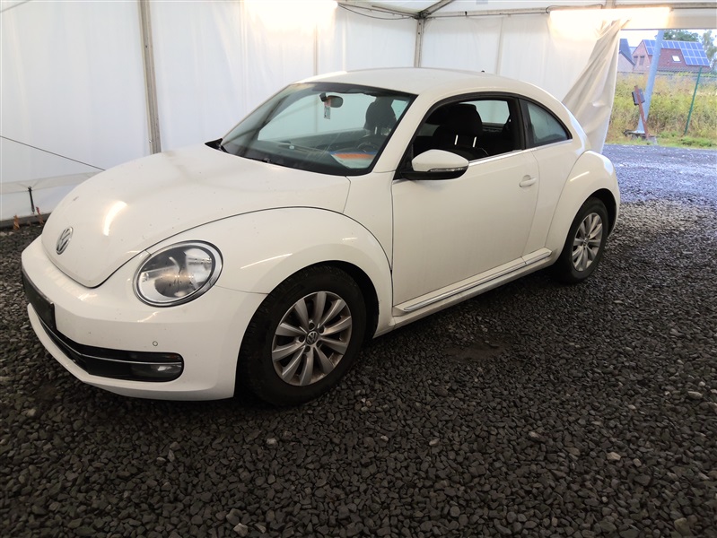 Volkswagen Beetle 2.0 CR TDI Design NAVI N°211