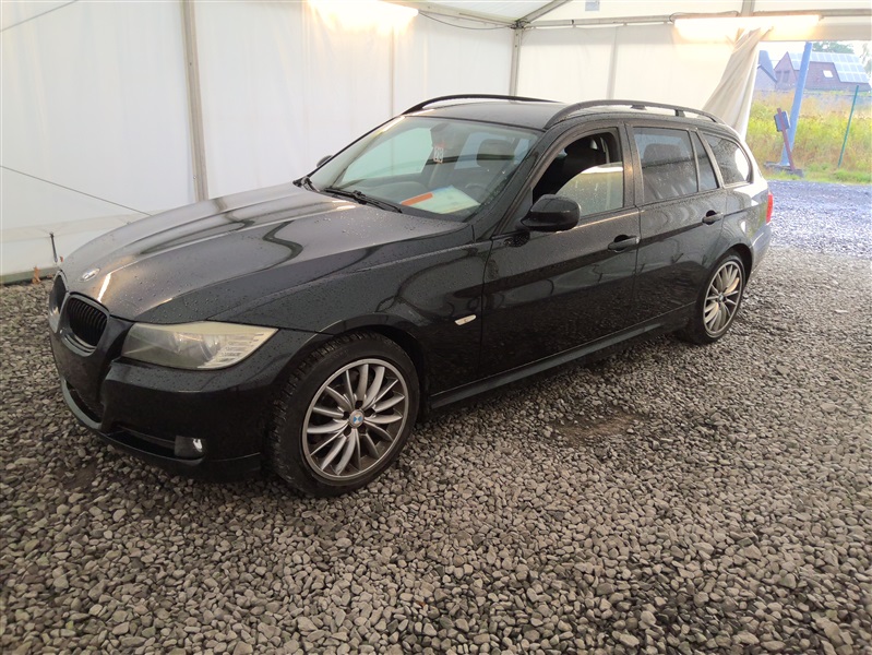 BMW 318 Touring 318 d N°218