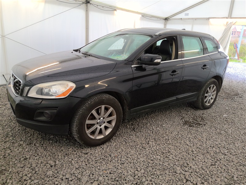 Volvo XC60 2.4 D3 AWD Momentum AUTO N°75