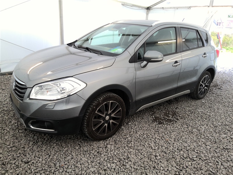Suzuki SX4 S-Cross 1.6 DDiS 4x4 GLX N°74
