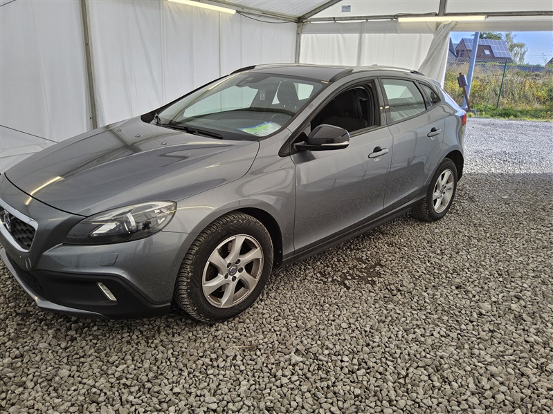 Volvo V40 Cross Country 1.6 D2 Kinetic N°133