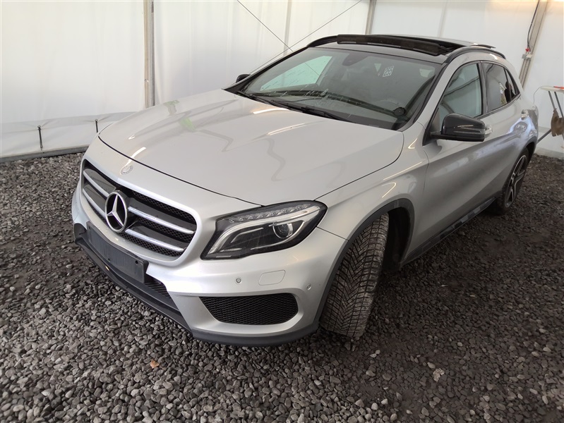 Mercedes-Benz GLA 200 d AMG line TOIT PANO/NAV/PDC AV-ARR//EXPERTISE N°255