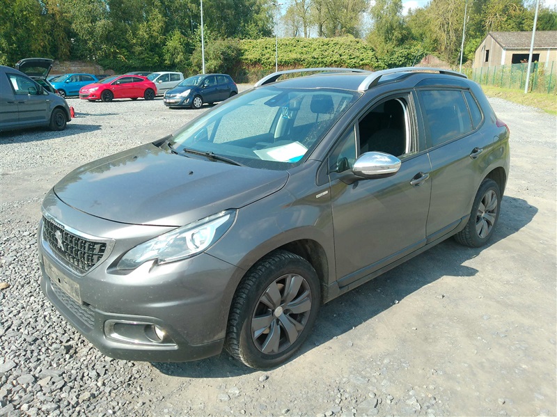 Peugeot 2008 1.5 BlueHDi Style S&S n°2