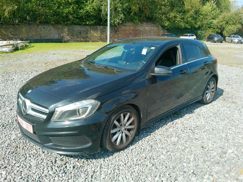 Mercedes-Benz A 180 AMG line n°281