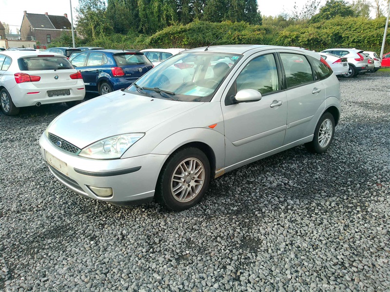 Ford Focus 1.8 tdci 5 portes n°24