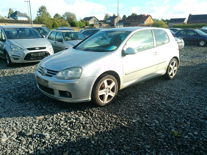Volkswagen Golf golf5 n°47
