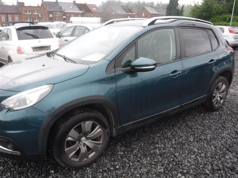 Peugeot 2008 1.2 n°04