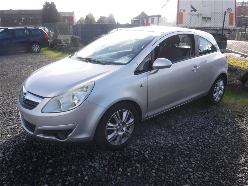Opel Corsa 1.4i Enjoy n°141